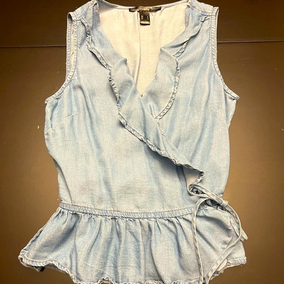 Denim wrap front sleeveless blouse - Picture 4 of 6